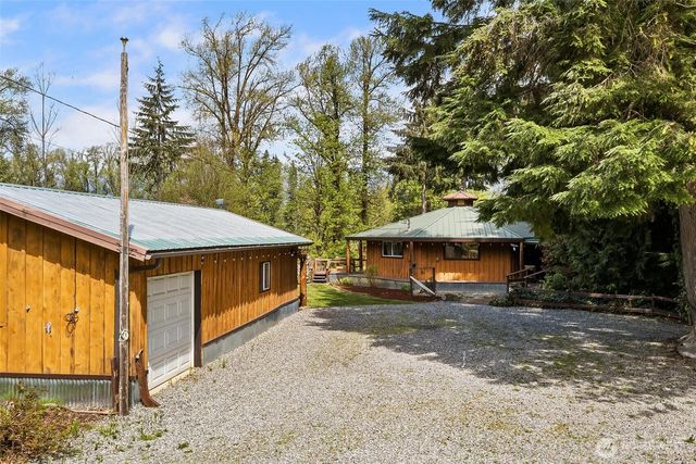 8944 W Pressentin Drive, Concrete, WA 98237