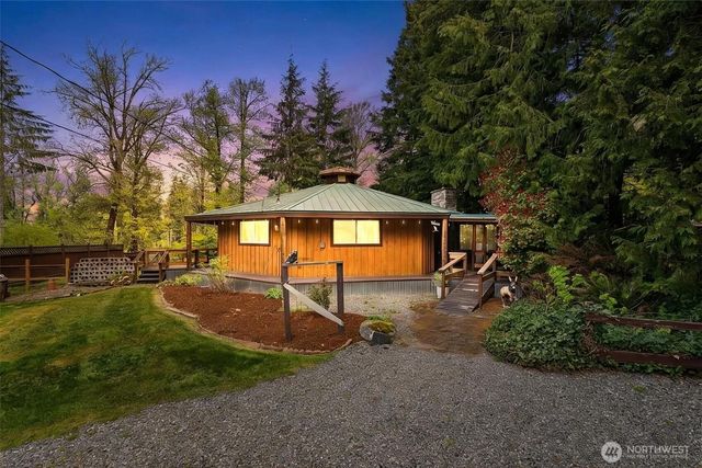 8944 W Pressentin Drive, Concrete, WA 98237