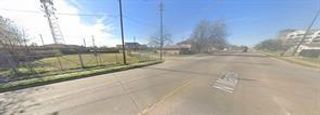 8407 N Main Street, Houston, TX 77022
