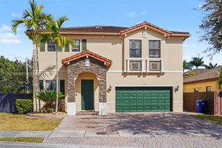 16673 SW 44th St, Miami, FL 33185