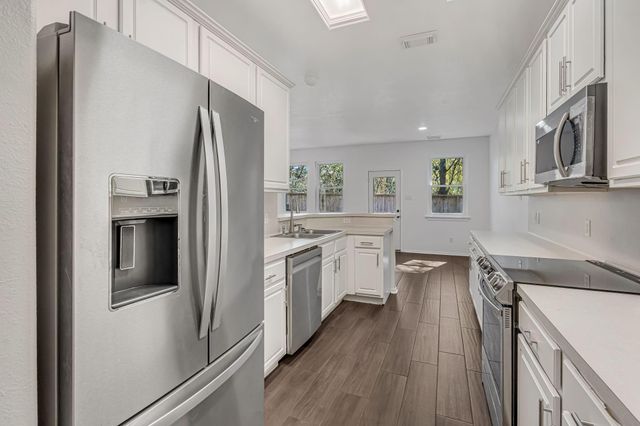 209 E Summerhaze Circle, Spring, TX 77382