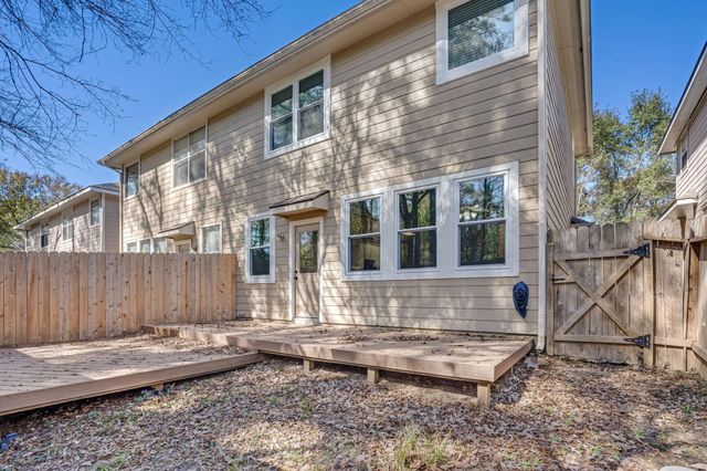 209 E Summerhaze Circle, Spring, TX 77382