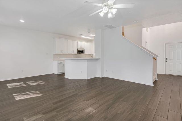 209 E Summerhaze Circle, Spring, TX 77382