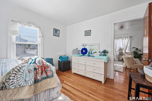 17 Rosedale Avenue, Waterbury, CT 06705