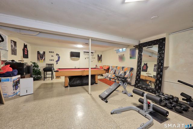 17 Rosedale Avenue, Waterbury, CT 06705