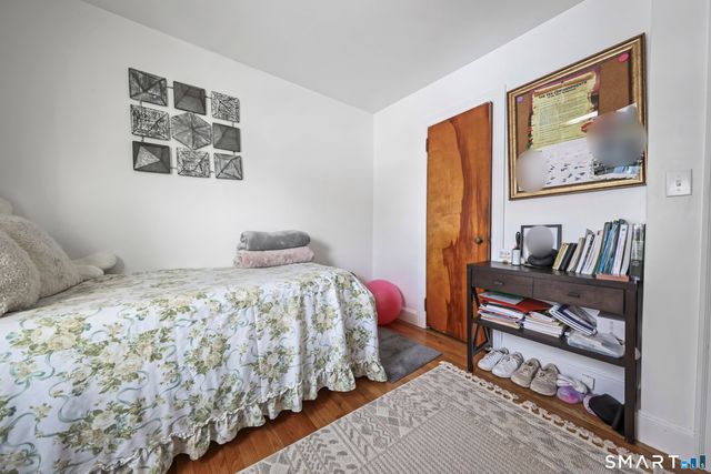 17 Rosedale Avenue, Waterbury, CT 06705