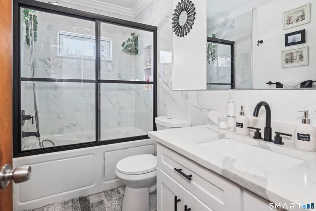 17 Rosedale Avenue, Waterbury, CT 06705