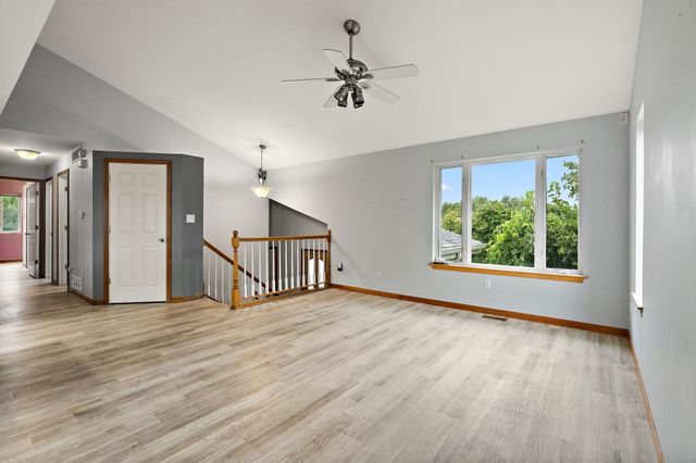 17493 Hoshaw Street, Lowell, IN 46356