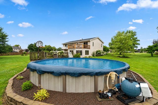 17493 Hoshaw Street, Lowell, IN 46356