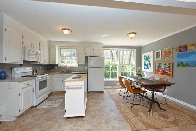 7635 Charlotte Pike Unit B, Nashville, TN 37209