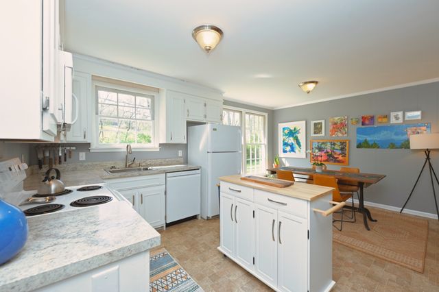 7635 Charlotte Pike Unit B, Nashville, TN 37209