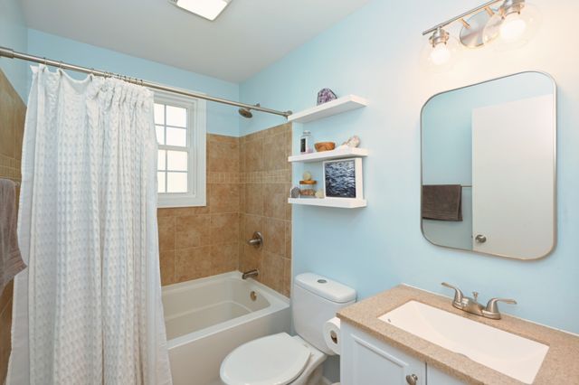 7635 Charlotte Pike Unit B, Nashville, TN 37209