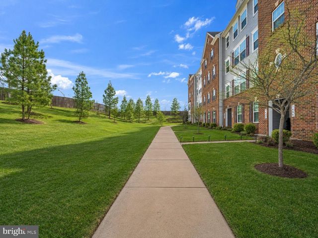 3634 BRIARWOOD, Dumfries, VA 22026