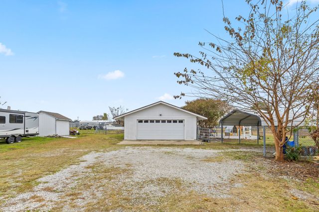 10230 Country Time Road, Princeton, TX 75407