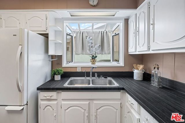 8966 Cadillac Avenue, Los Angeles, CA 90034