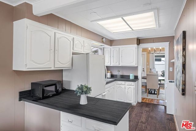 8966 Cadillac Avenue, Los Angeles, CA 90034