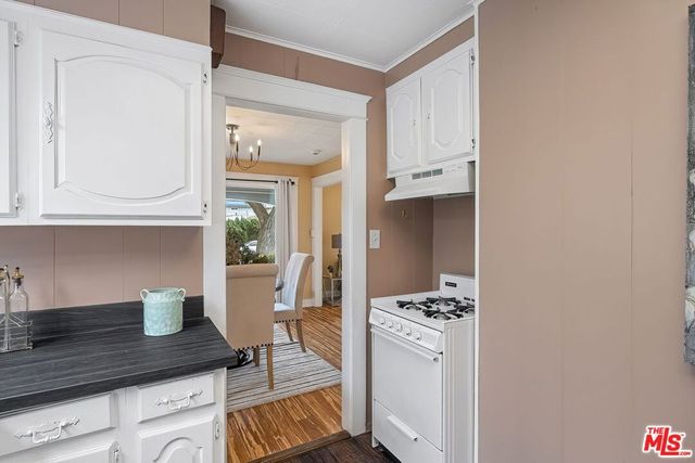 8966 Cadillac Avenue, Los Angeles, CA 90034