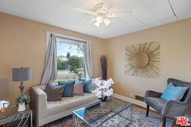 8966 Cadillac Avenue, Los Angeles, CA 90034