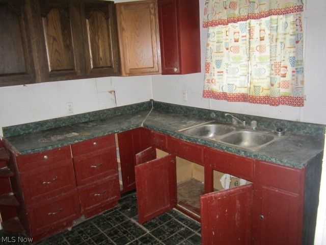 4207 E 146th Street, Cleveland, OH 44128