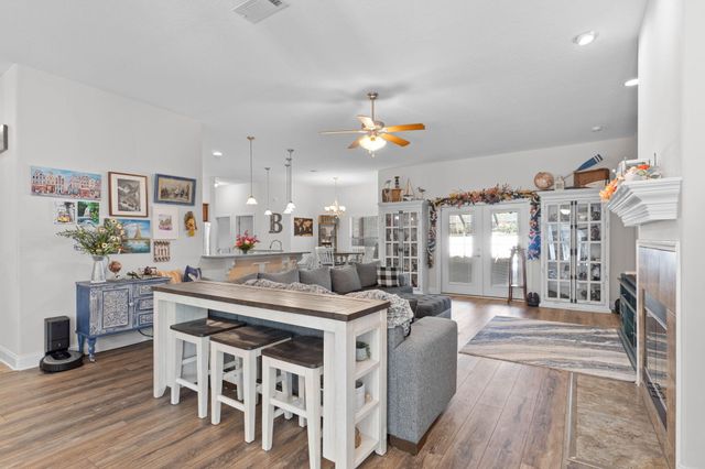 2448 Cove Road, Navarre, FL 32566