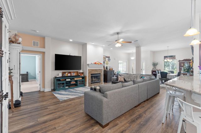 2448 Cove Road, Navarre, FL 32566