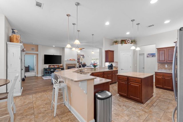 2448 Cove Road, Navarre, FL 32566