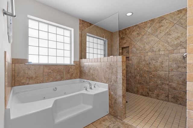 2448 Cove Road, Navarre, FL 32566