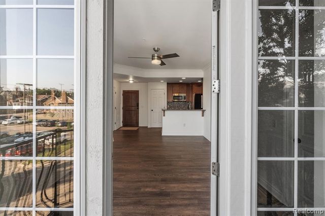 730 Penniman Avenue 205, Plymouth, MI 48170