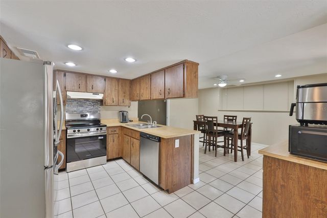 2824 BELLWOOD DRIVE, Brandon, FL 33511