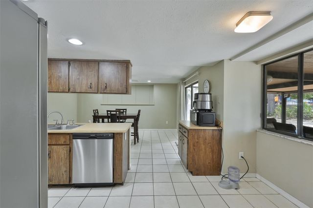 2824 BELLWOOD DRIVE, Brandon, FL 33511