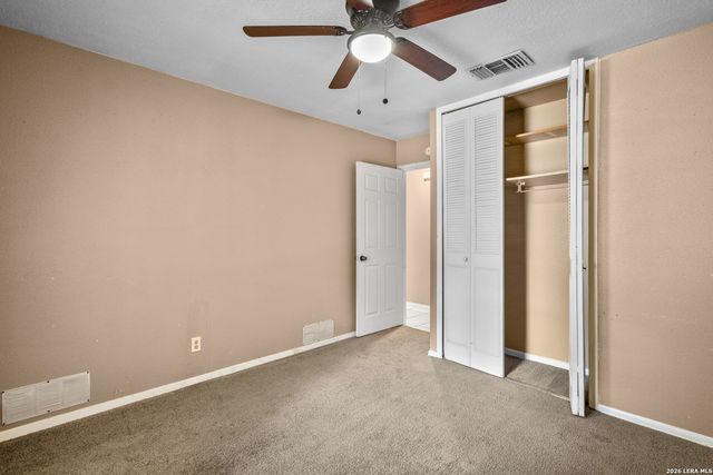 146 Stapleton St, San Antonio, TX 78227