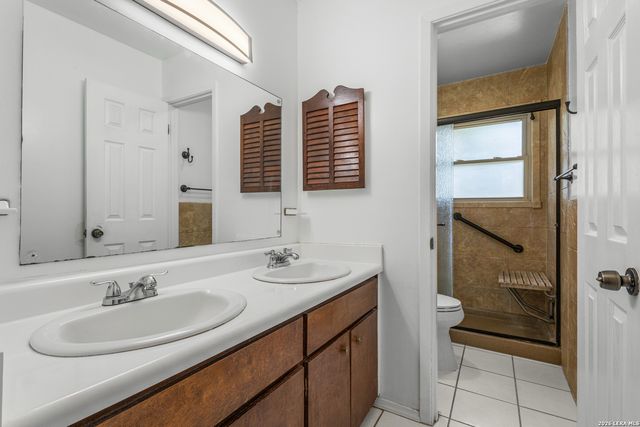 146 Stapleton St, San Antonio, TX 78227