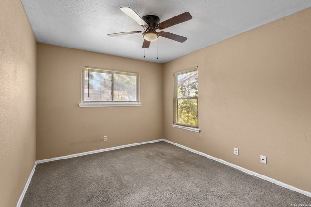 146 Stapleton St, San Antonio, TX 78227