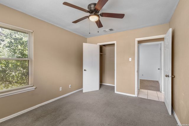 146 Stapleton St, San Antonio, TX 78227