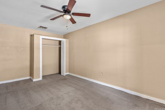 146 Stapleton St, San Antonio, TX 78227