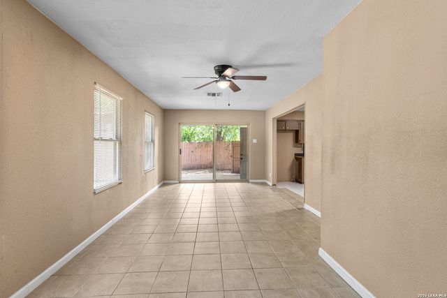 146 Stapleton St, San Antonio, TX 78227