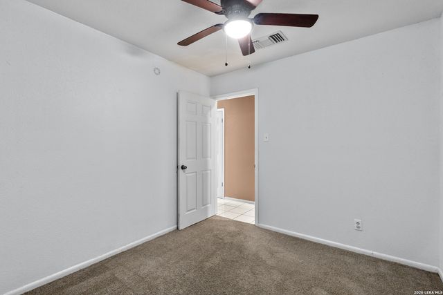 146 Stapleton St, San Antonio, TX 78227