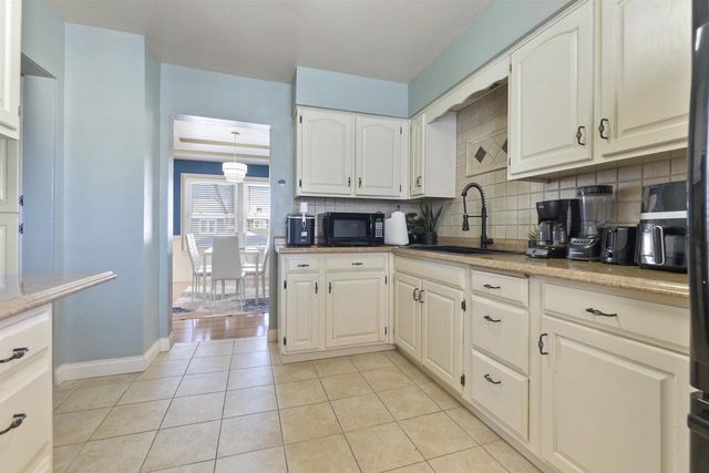 143 E MCWILLIAMS STREET, Fond Du Lac, WI 54935