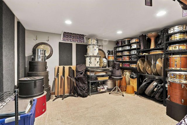 815 ECKARDT COURT, Oshkosh, WI 54902
