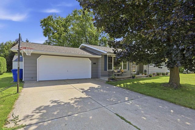 815 ECKARDT COURT, Oshkosh, WI 54902
