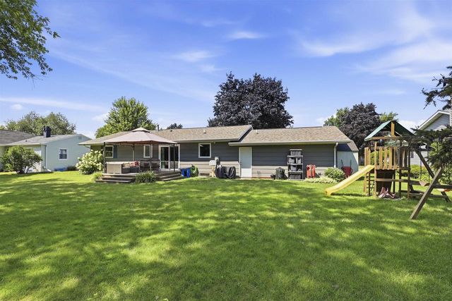815 ECKARDT COURT, Oshkosh, WI 54902