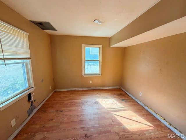 10165 Count Drive, St Louis, MO 63136
