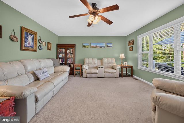 59 FELLOWS DR, Front Royal, VA 22630
