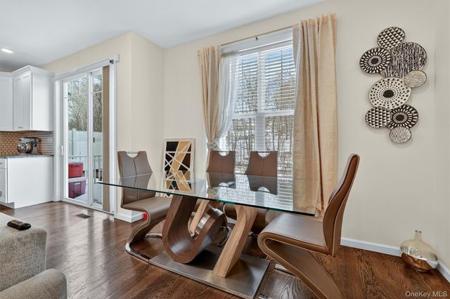 76 Magnolia Park Road, Middletown, NY 10940