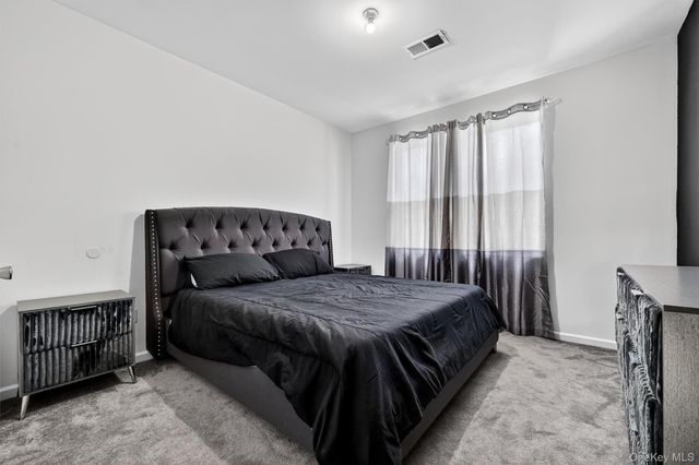 76 Magnolia Park Road, Middletown, NY 10940