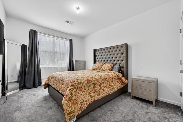 76 Magnolia Park Road, Middletown, NY 10940