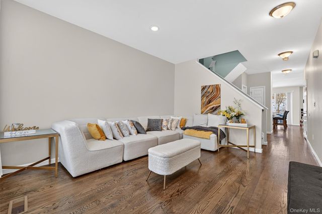 76 Magnolia Park Road, Middletown, NY 10940