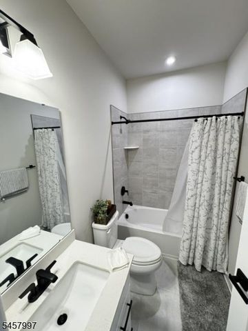 114 Bergen St, Hackettstown Town, NJ 07840
