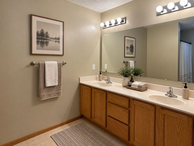 8944 Olive Lane N, Maple Grove, MN 55311