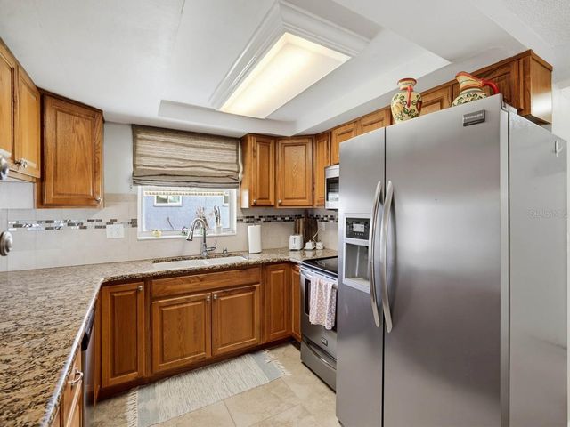 7130 HOLLYBAY ROAD, New Port Richey, FL 34653